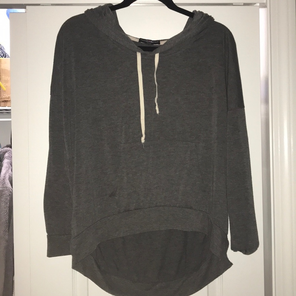 Gray sweatshirt